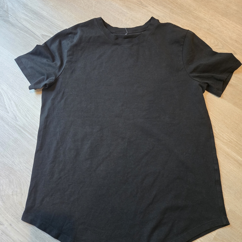 Lululemon Love Crew Neck Tee